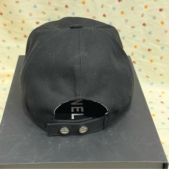 Chanel Women\'s Black Cap